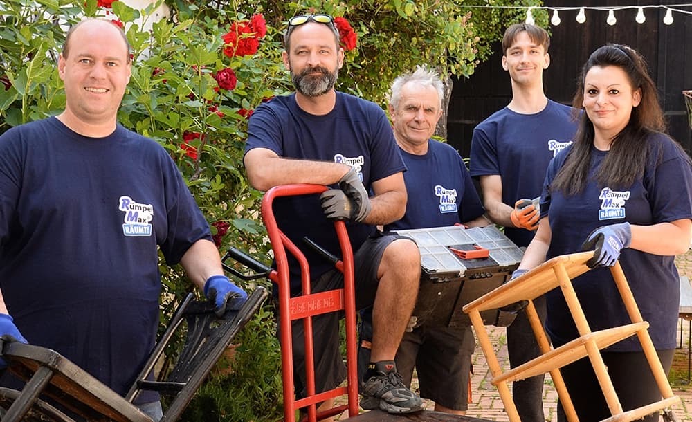 Das Team von Rümpel Max bei der Entrümpelung in Wien